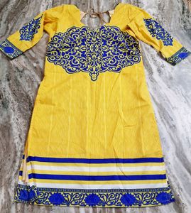 Yellow & Blue Printed Kurti