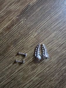 Sparkling Leaf Design Earrings Set