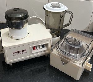 New- Whiteline Juicer Mixer Grinder