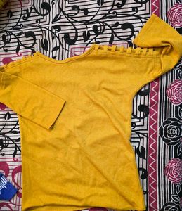 yellow top shirt and Blue Graphic Print T-Shir
