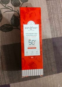 Dot & Key Strawberry Dew Sunscreen Mist SPF 50+