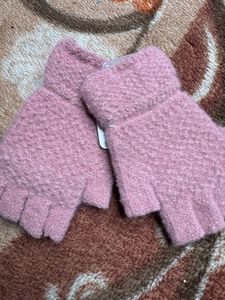 gloves 🧤 4 year to 8  glove