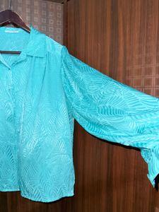 Elegant Teal Leaf Print Shirt🩵