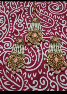 Exquisite Kundan Maang Tikka & Earrings Set