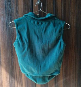 Stylish Sleeveless Green Polo Top