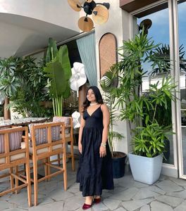 Elegant Black Maxi Dress