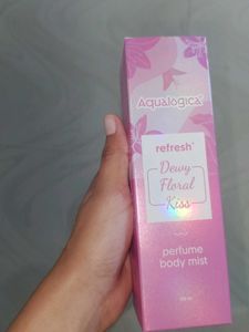 Aqualogica Dewy Floral Kiss Body Mist