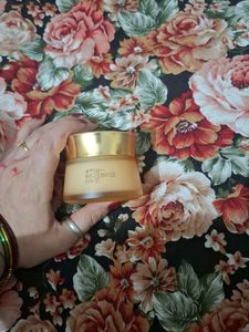 Pond's Bright Beauty Gel Creme