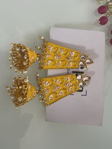 Yellow Enamel Jhumka And Rani Kundan  Earrings