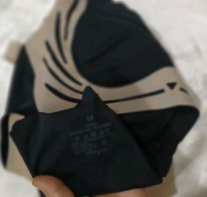 Stylish Black &amp; Nude Bra seez M