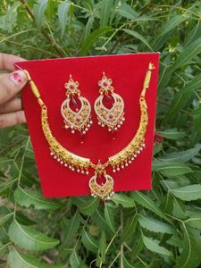 Stunning Red Stone Gold Plated Necklace Set