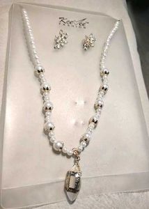 Elegant Pearl Necklace &amp; Earring Set