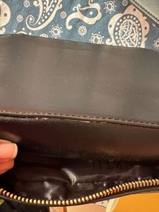 Irth Black Sling Bag