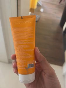 DOT &amp; KEY Vitamin C+E Gel Face Wash