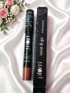 Plum Twist & Go Matte Lipstick  la Sand