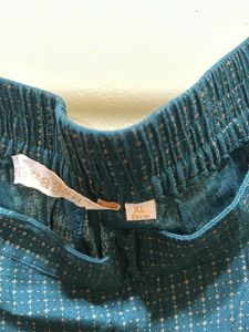 Avaasa Green Pant Size XL