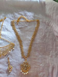 Golden Jewellery Set