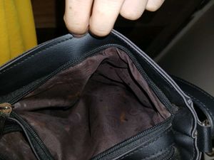 Chic Black Leather Crossbody Bag