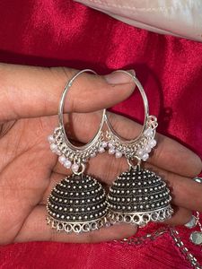 Elegant Jhumka Earrings with Pearls