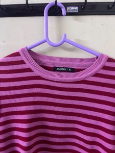 Striped crop Tee Size 34-36