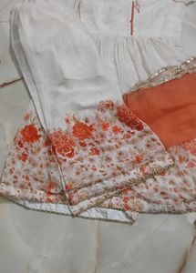 Elegant Floral Print Kurta Set