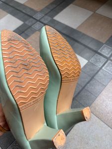 Stylish Mint Green Belly – Like New Condition ✨