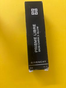 Givenchy Foundation