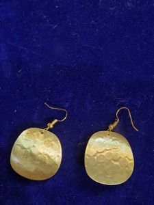 Unique Hammered Gold &amp; Black Stone Earrings