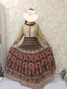 unsued korien gown