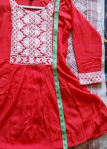 Women Short Kurta Top On Jeans