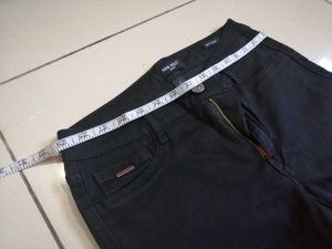 Classic Black Skinny Fit Jeans