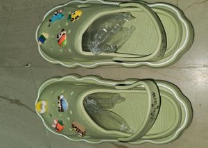 Comfortable Lightweight Clogs