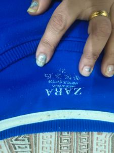 Zara Blue Crew Neck Sweatshirt in xl size