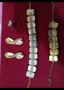 Exquisite Crystal Necklace and Earring Set