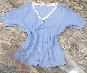 💗a cute top 💗