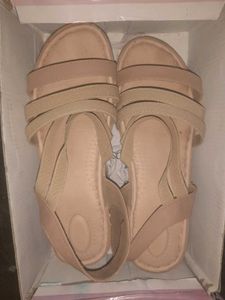 beige daily heels