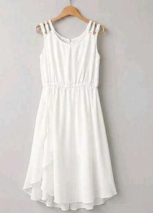 Chic White Sleeveless Dress