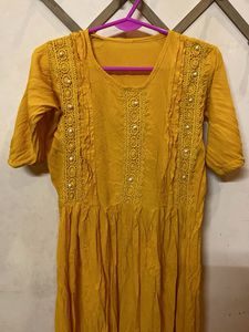 Yellow Kurta with Pearls