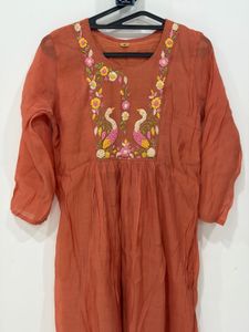 celebrity style hand Embroidered Kurta set🧡