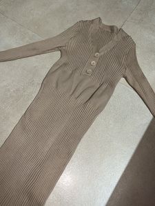 Ribbed Knit Midi Dress