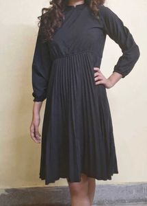 Elegant Black Pleated Dress