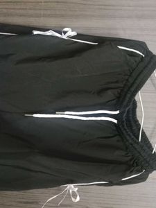 black trouser, give aesthetic look after styling