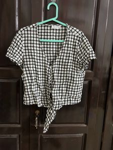 Pretty Check Top With Tying Style For Sale