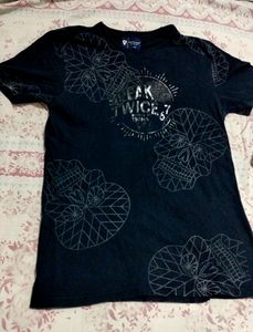Trending Black Causal Tshirt For Men