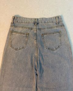 Light Wash wide leg Jeans