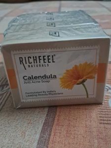 Richfeel Naturals Calendula Anti Acne Soap