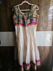 Embroidered Kurta Set - Elegant Ethnic Wear