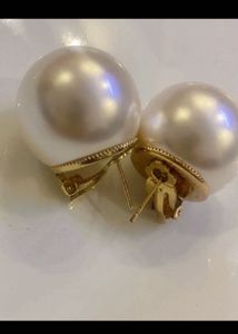 ✨New Chic Oversized Pearl Stud Earrings✨