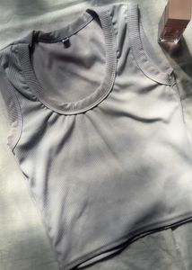 Ribbed Cropped Tank Top