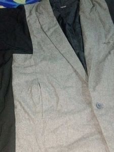 Stylish Two-Tone Blazer